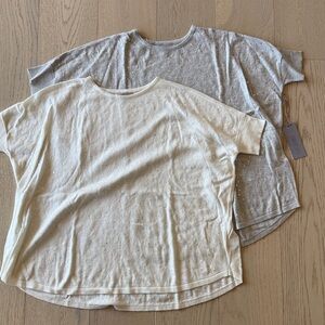 Bundle - Jennifer Lopez Cream and Gray Short Sleeve Tees